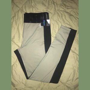NWT PINK VS Ultimate Colorblock Ankle Leggings